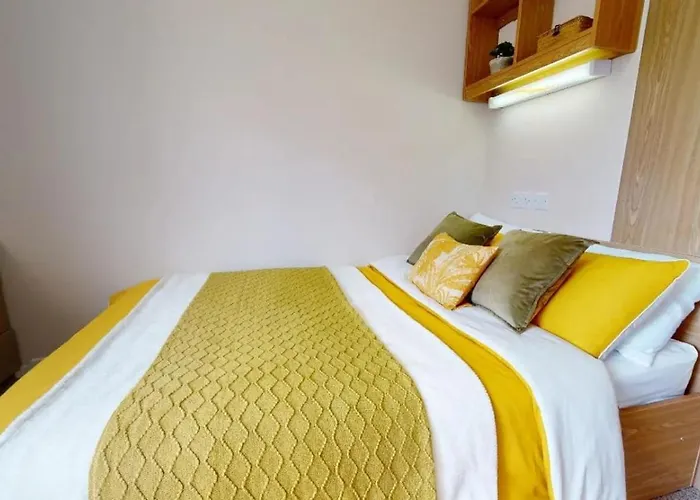 For Students Only - Iq Leeds In City Centre